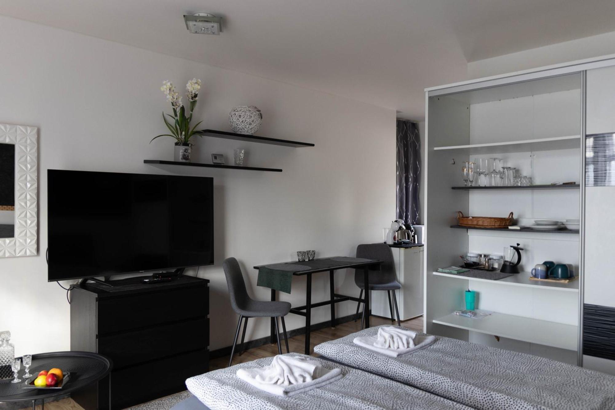 Apartman Navrchu Brezno Exterior foto