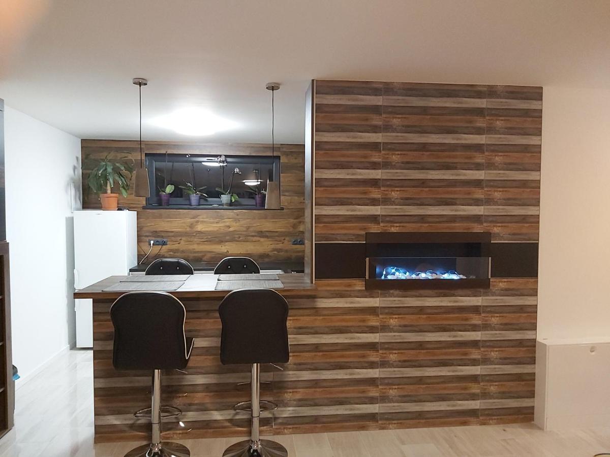 Apartman Navrchu Brezno Exterior foto